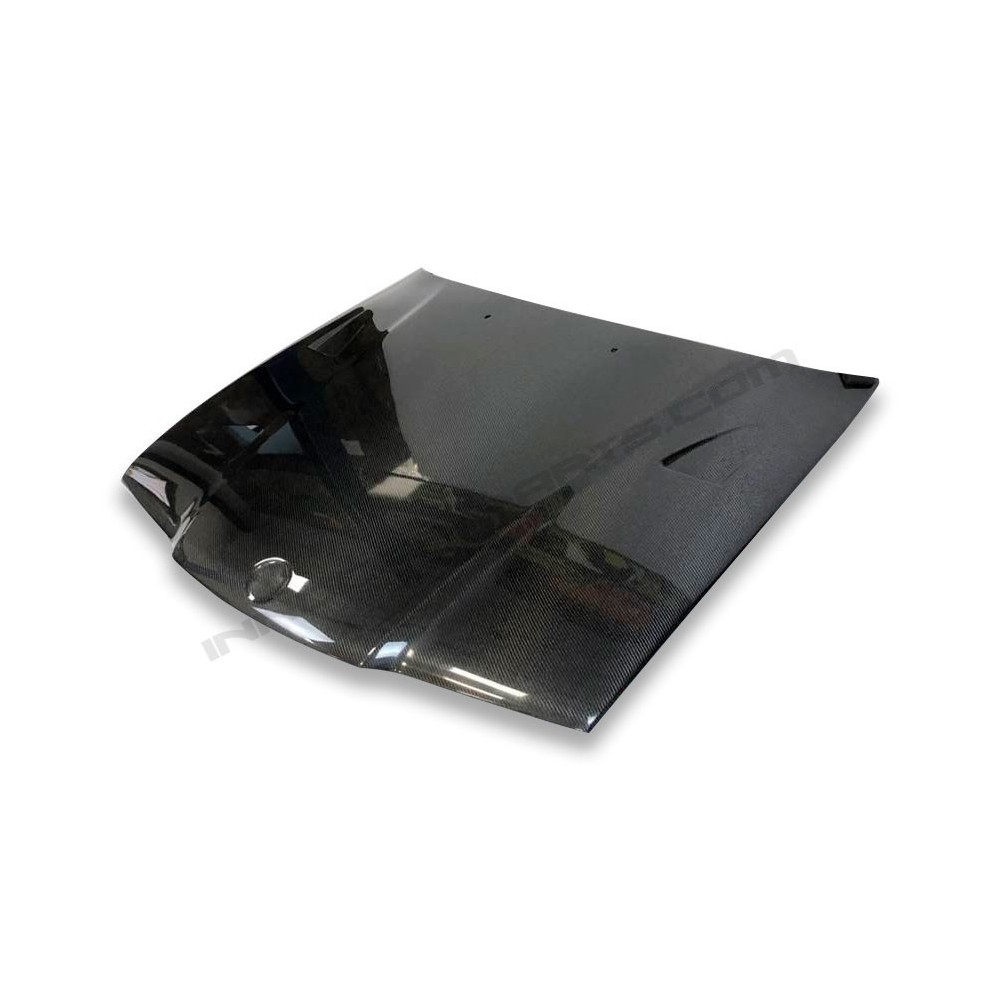 CAPÓ CARBONO BMW E36 (4 PUERTAS)
